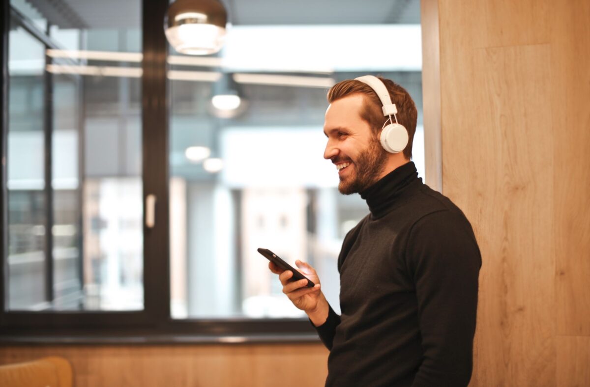 casque bluetooth grésille grésillement augmente il